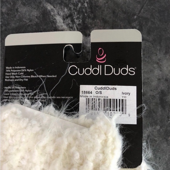 Cuddle duds fuzzy mitts - Picture 3 of 8